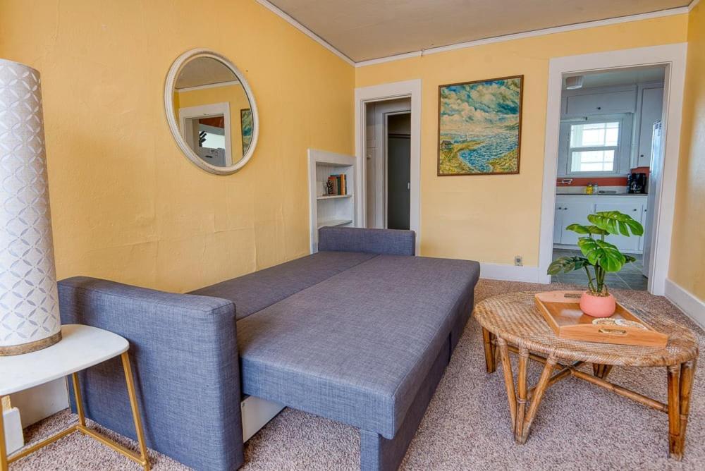#stayinmydistrict Heritage House Apartment